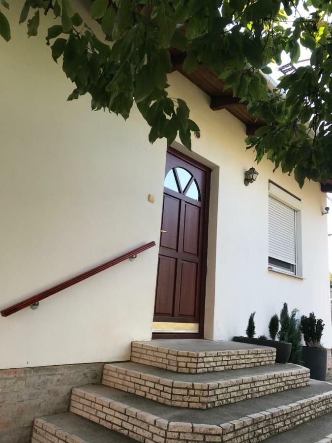 Eden Apartman Algyo Exterior photo